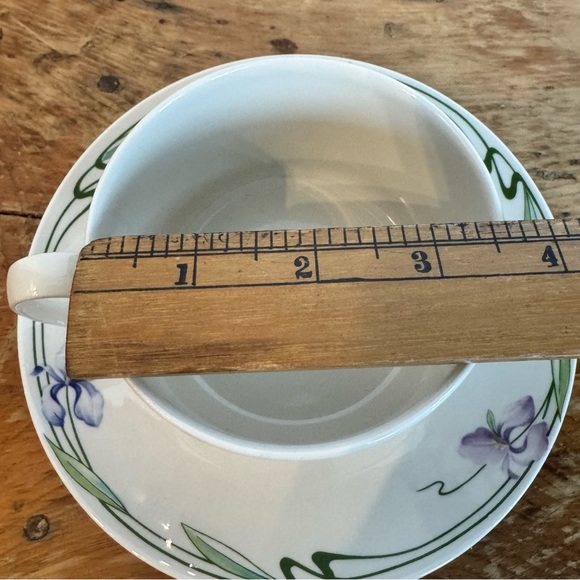 Vintage Porcelain tea cups + saucers in 'Verona' pattern by Villeroy & Boch x 2 - Picture 5 of 10